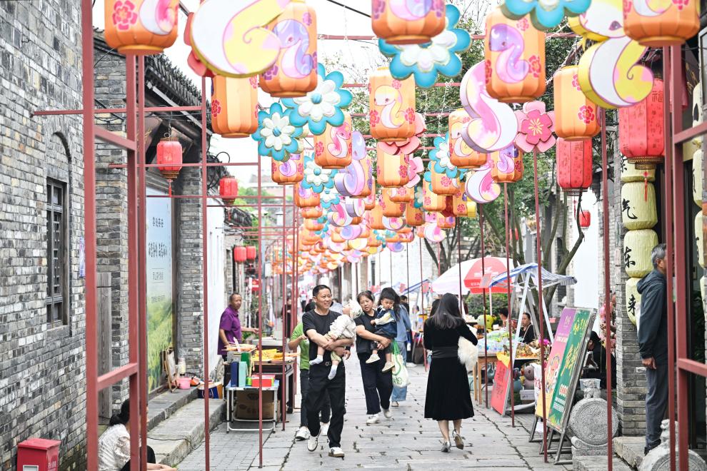 江苏盱眙：惠民措施激发假日经济活力