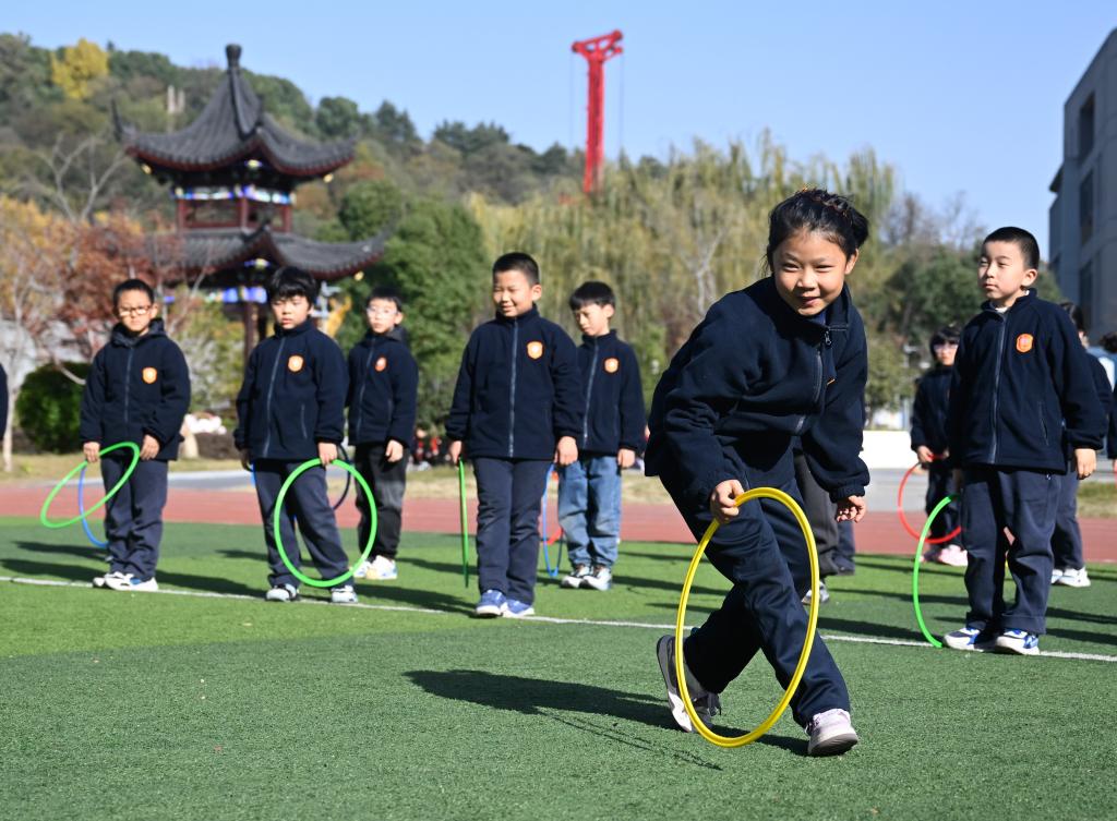 江苏南京：发展体育特色教育 助力学生全面发展