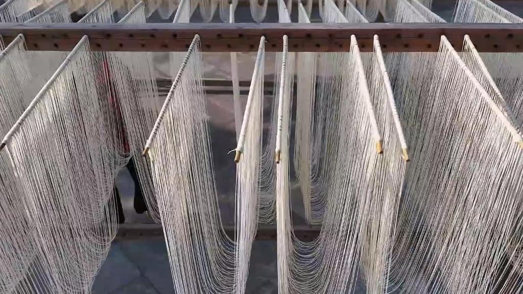 杭州桐庐：冬日索面晾晒忙