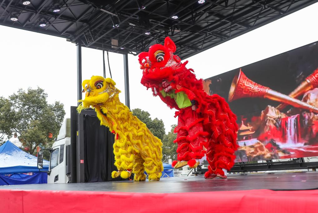 江苏句容：民俗表演迎新春