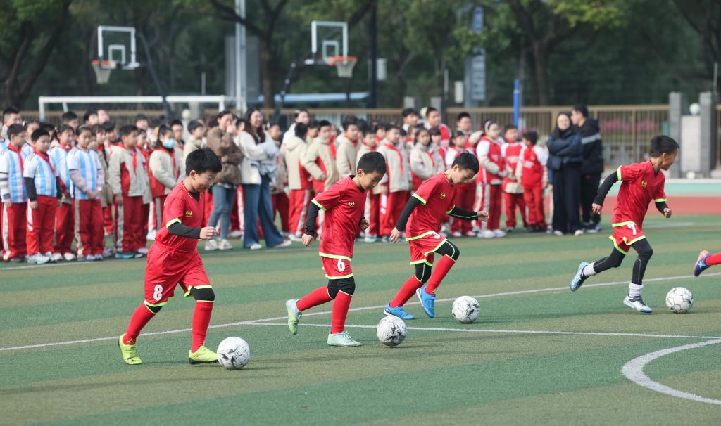 浙江嘉兴：特色运动课程赋能开学第一课