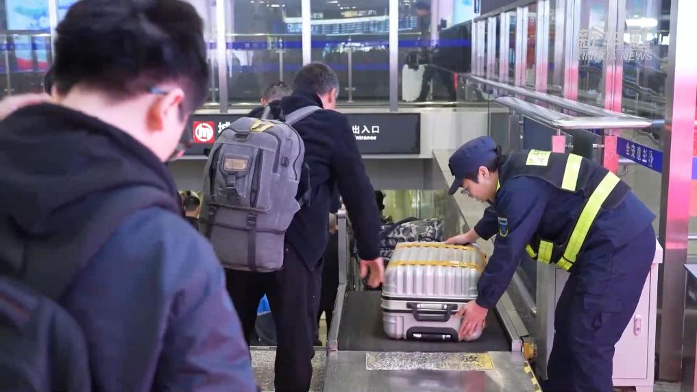 便民“微改造”  杭州站行李传送带走红网络