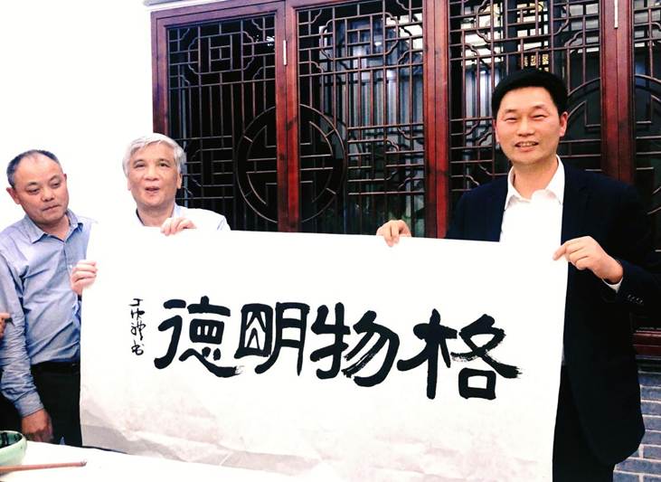 b626e53f3e09eda107c18ef9bc8e6fe