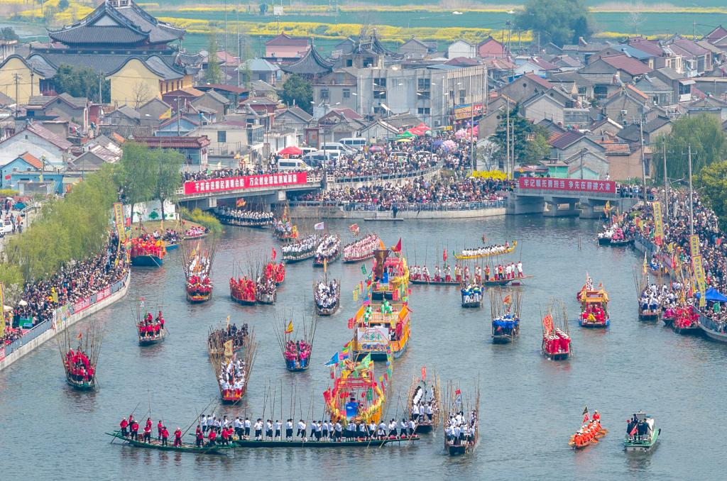 江苏兴化：茅山会船