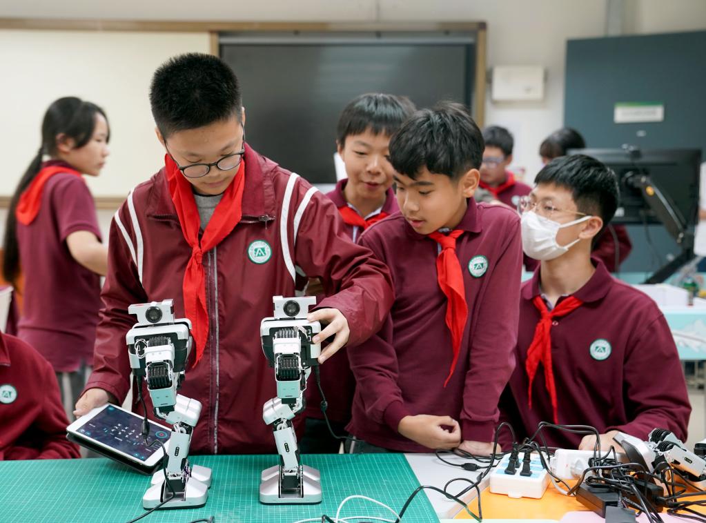 上海推进基础教育教学数字化转型