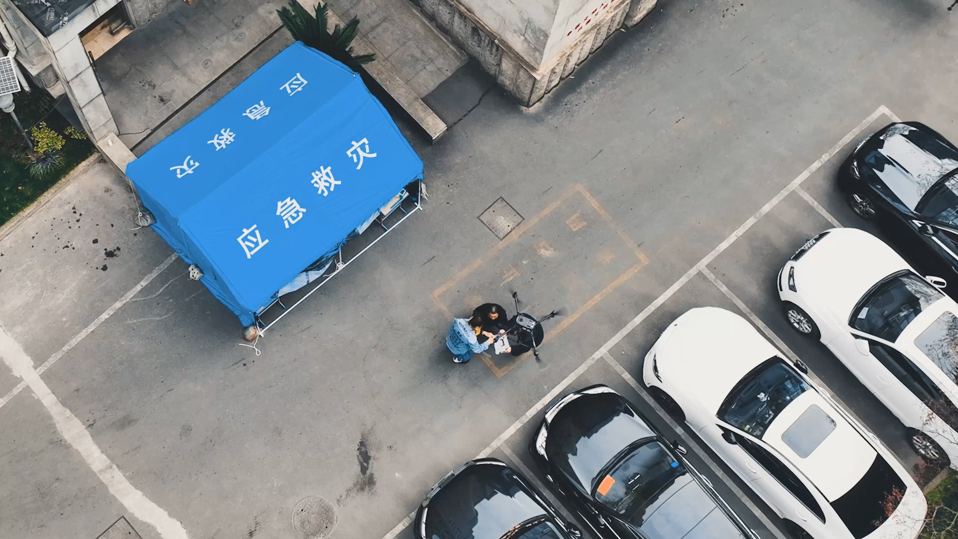 上海：无人机“硬核”出场 科技助力抗疫