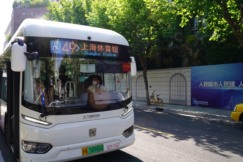 熟悉的車輪轉起來——上海跨區公共交通恢復首日直擊