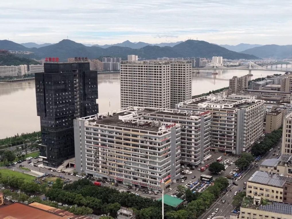 浙江温州：安全生产月政企联动排查电气火灾隐患